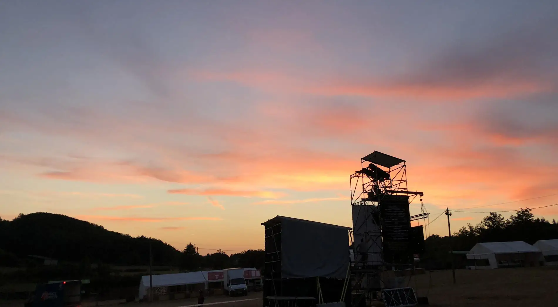 Structure scénique contrôlée